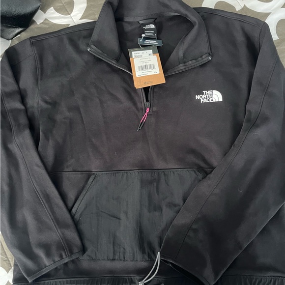 The North Face Tops - NWT Northface Pullover